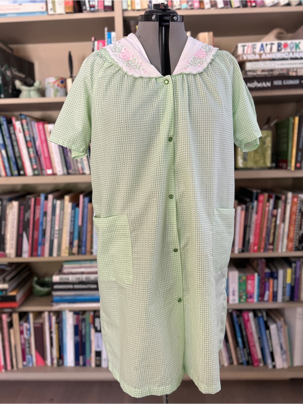 Dream Crest Green Gingham Seersucker Housecoat with Embroidered Collar | Size 2X